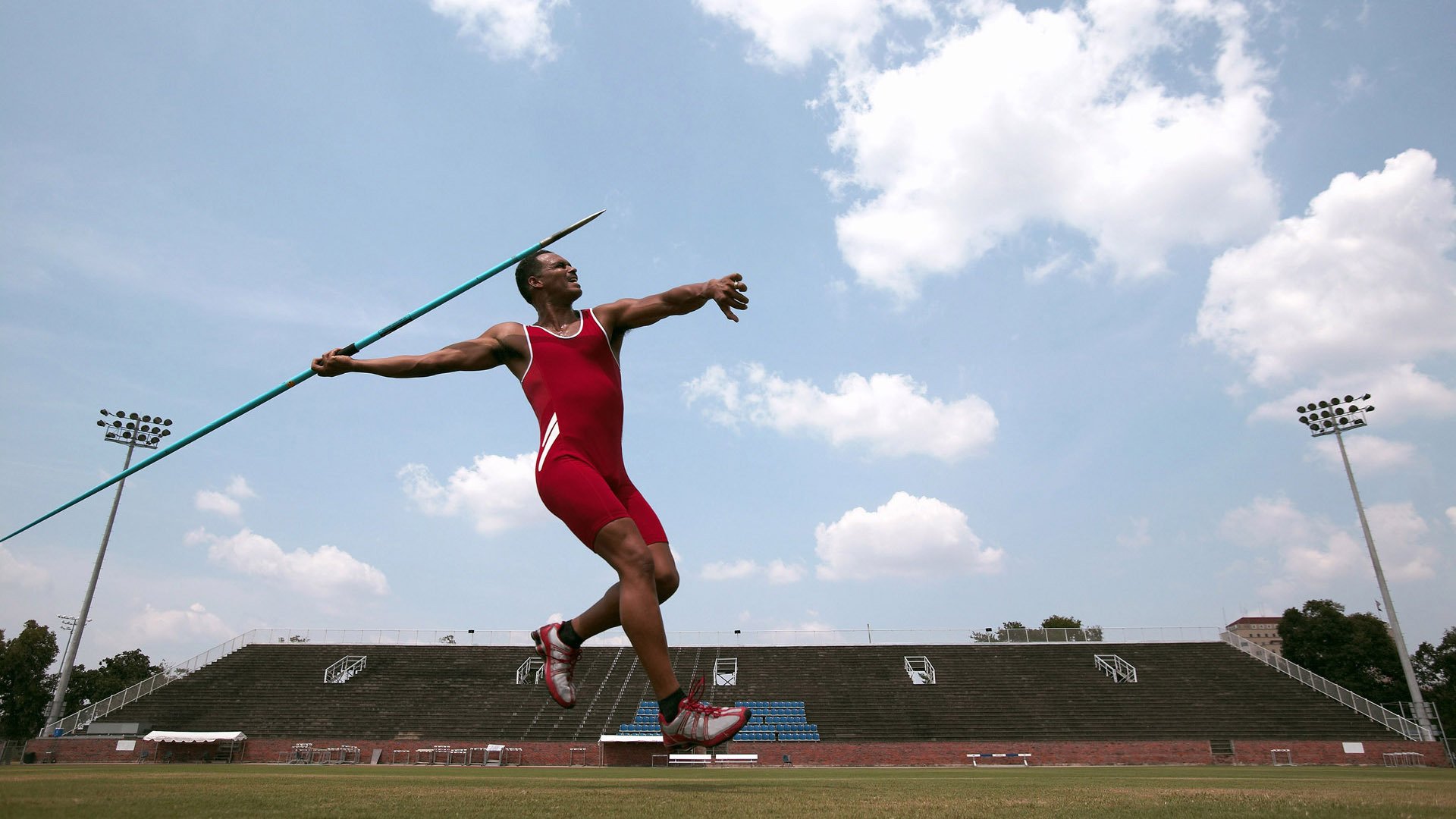 F1街道赛惊现封锁战，澳大利亚如何智取瑞典？赛道上的策略博弈与全球聚焦